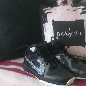 "Kids Basketball Shoes" " Nike"